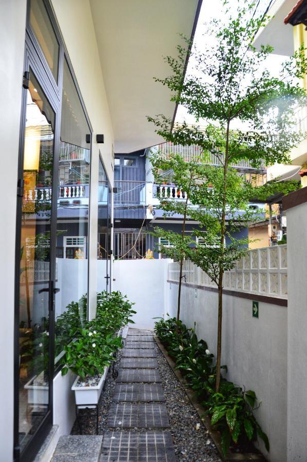 Robin House Apartment Hue Exterior photo